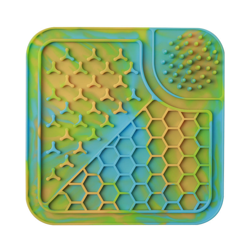 Lick Mat for Dogs – Soothe, Treat, Enjoy!