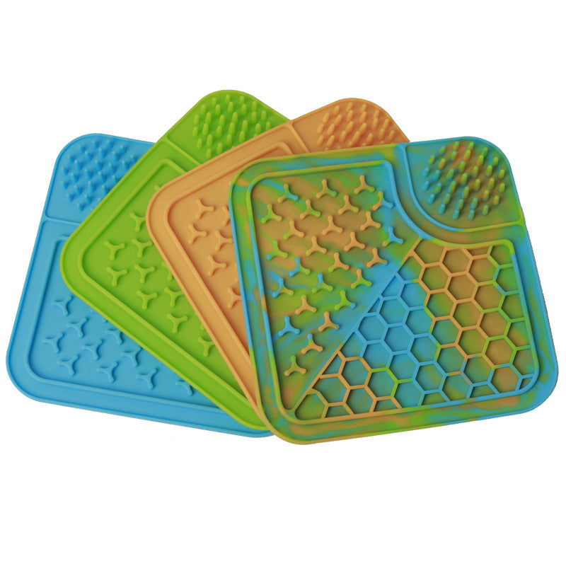 Lick Mat for Dogs – Soothe, Treat, Enjoy!