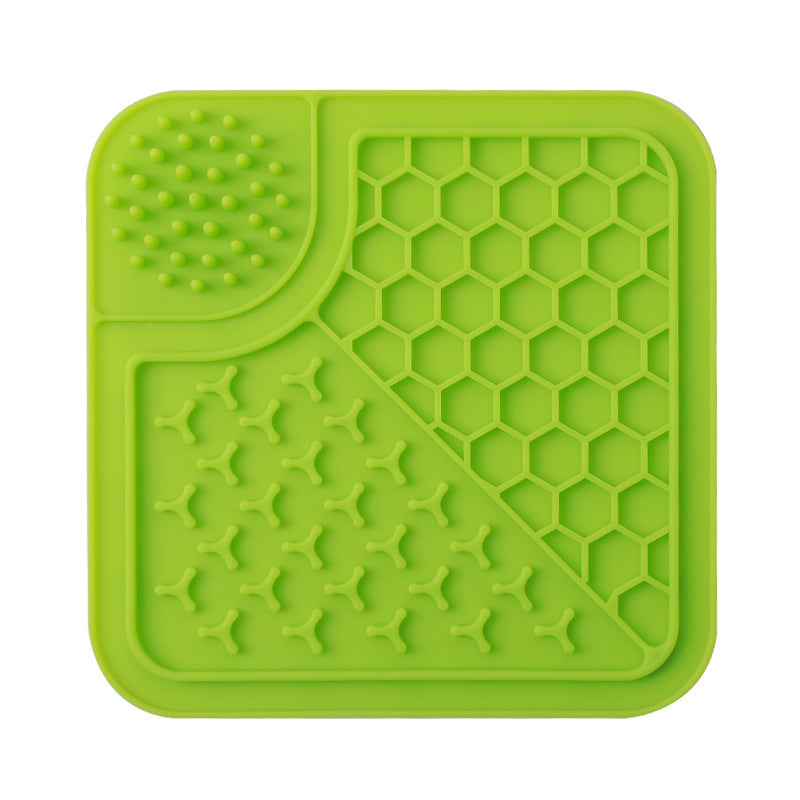 Lick Mat for Dogs – Soothe, Treat, Enjoy!